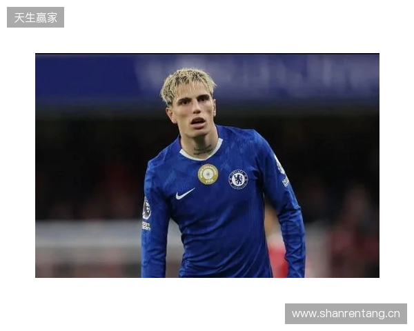 加纳乔：如今比赛很大程度上取决于边锋；罗塞尼尔很了解球员