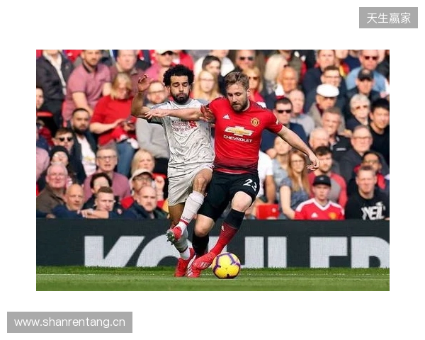 利物浦客战森林:萨拉赫、加克波、埃基蒂克首发,维尔茨出战 利物浦客战森林:萨拉赫、加克波、埃基蒂克首发,维尔茨出战